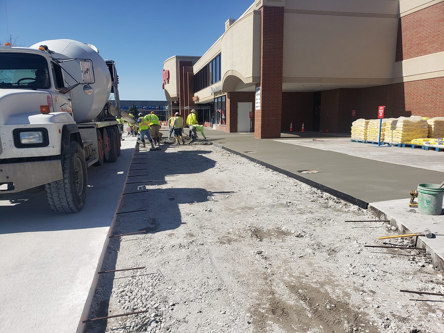 HyVee Remove and Replace TR Construction in Omaha